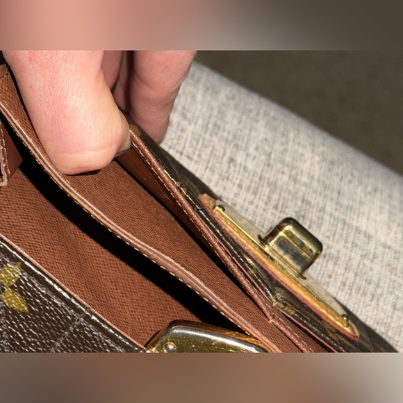 Louis Vuitton Etoile GM Quilted Monogram Wallet - Picture 12 of 14